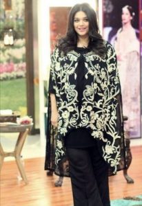 20 Chic Maternity Outfit Ideas For Pakistani Wom