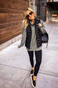 What Shoes to Wear With Leggings: 5 Styles You Need to T