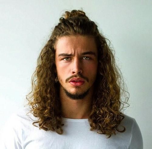 Curly Hairstyles for Teen Guys-18 Popular Styles this Ye