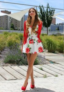 Women's Outfits with Red Shoes- 30 Outfits to Wear with Red Sho