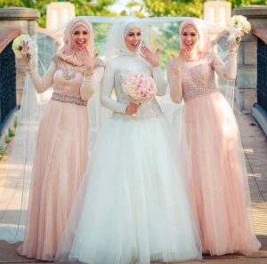 Modest street hijab fashion | Muslim wedding dresses, Hijab .