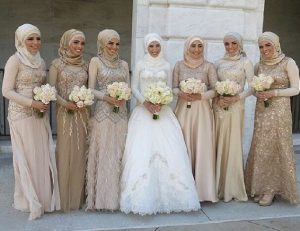 Pinned via Nuriyah O. Martinez | Hijab , wedding dress , modest .