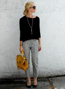 20 Style Tips On How To Wear Printed Pants Outfit Ideas | Gurl.com .