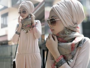 How to Wear a Silk Hijab in Style - Nona Gaya | Hijab fashion .