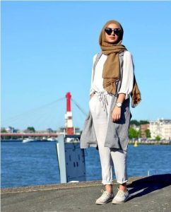 Stylish and versatile summer hijab outfits | Hijab fashion, Hijab .