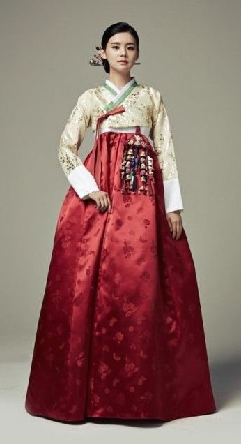 Seodamhwa - Wedding Hanbok designed by Song Hye-Mi - Traditional .