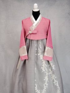 Pink and Gray Traditional Korean Dress Hanbok Set Lace Sleeves | Et