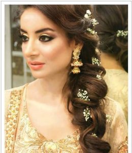 Pakistani Bride | Pakistani wedding hairstyles, Indian wedding .