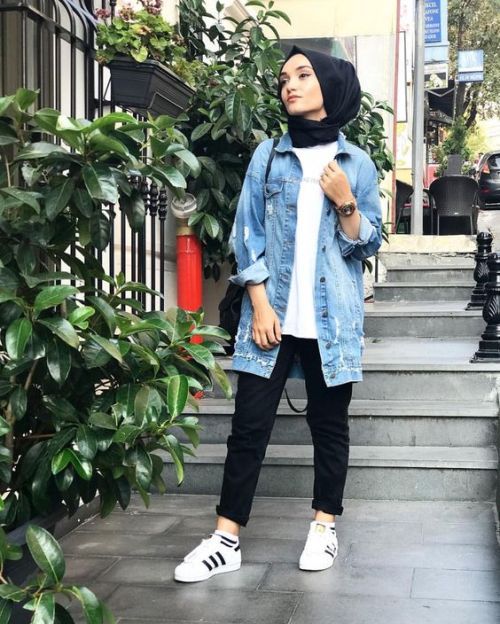 How to wear the oversized jean jackets with hijab – Just Trendy .